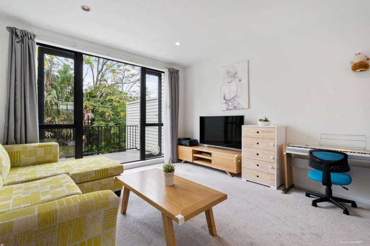 16/17 Lyon Avenue Mount Albert_0