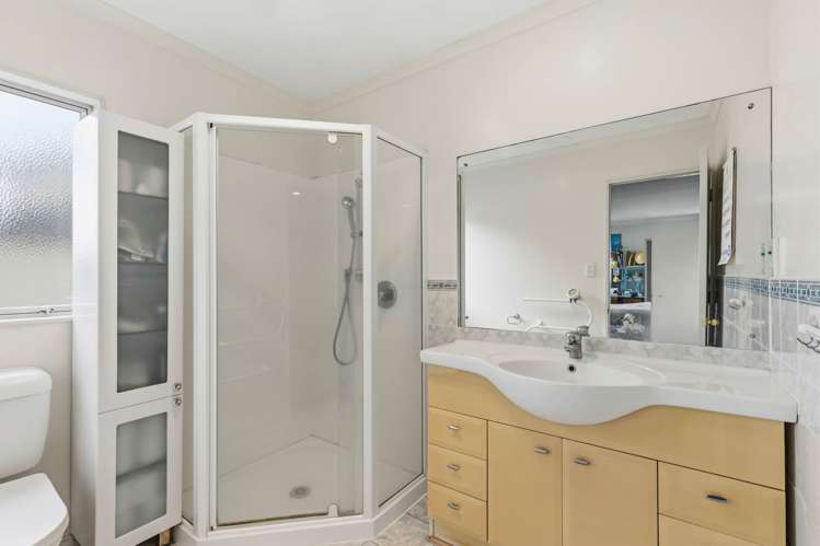 16 Maidstone Place Oteha_24