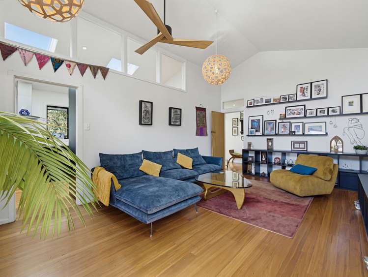 251 Grahams Road_4