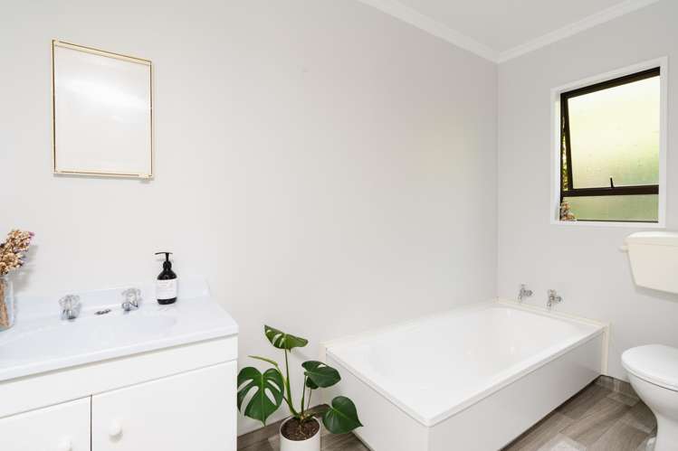 31 Lake View Street Waihola_15