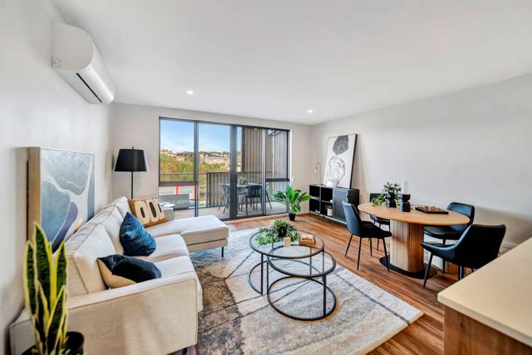 74/393 Ormiston Road Flat Bush Manukau City Houses for Sale One