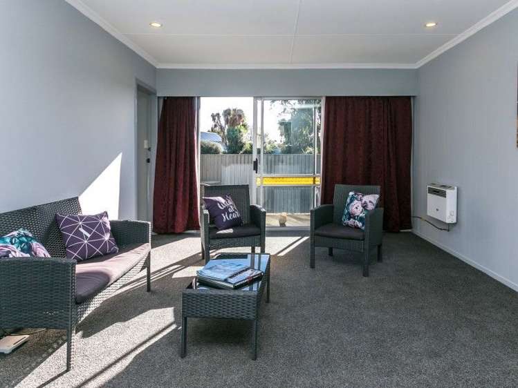 22 Snowden Crescent Islington_7