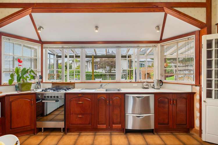 5 Ruarangi Road Mount Albert_8