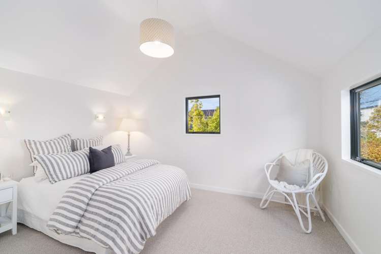 1/56 Hewitts Road Merivale - Christchurch City_8