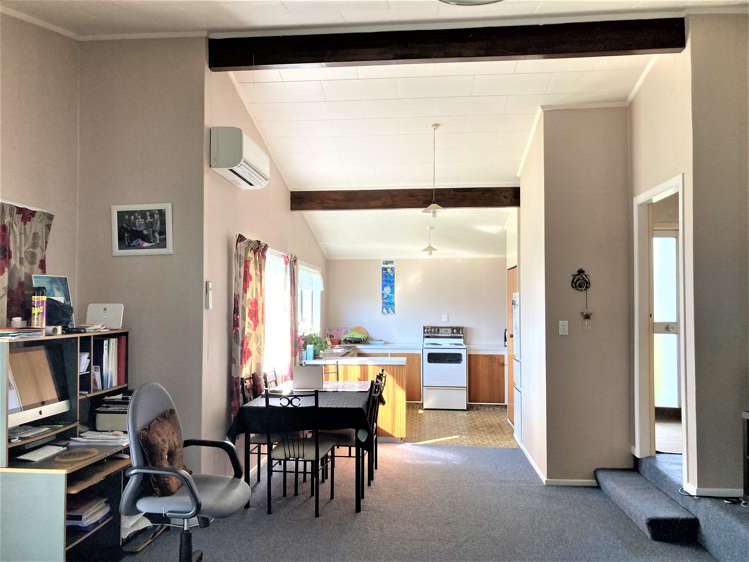 84 Grey Street Waitara_7