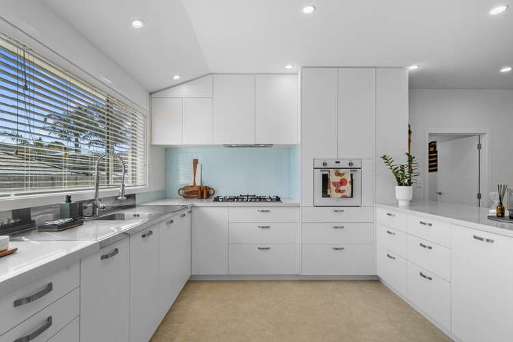 21 Eric Farley Drive Kumeu_2