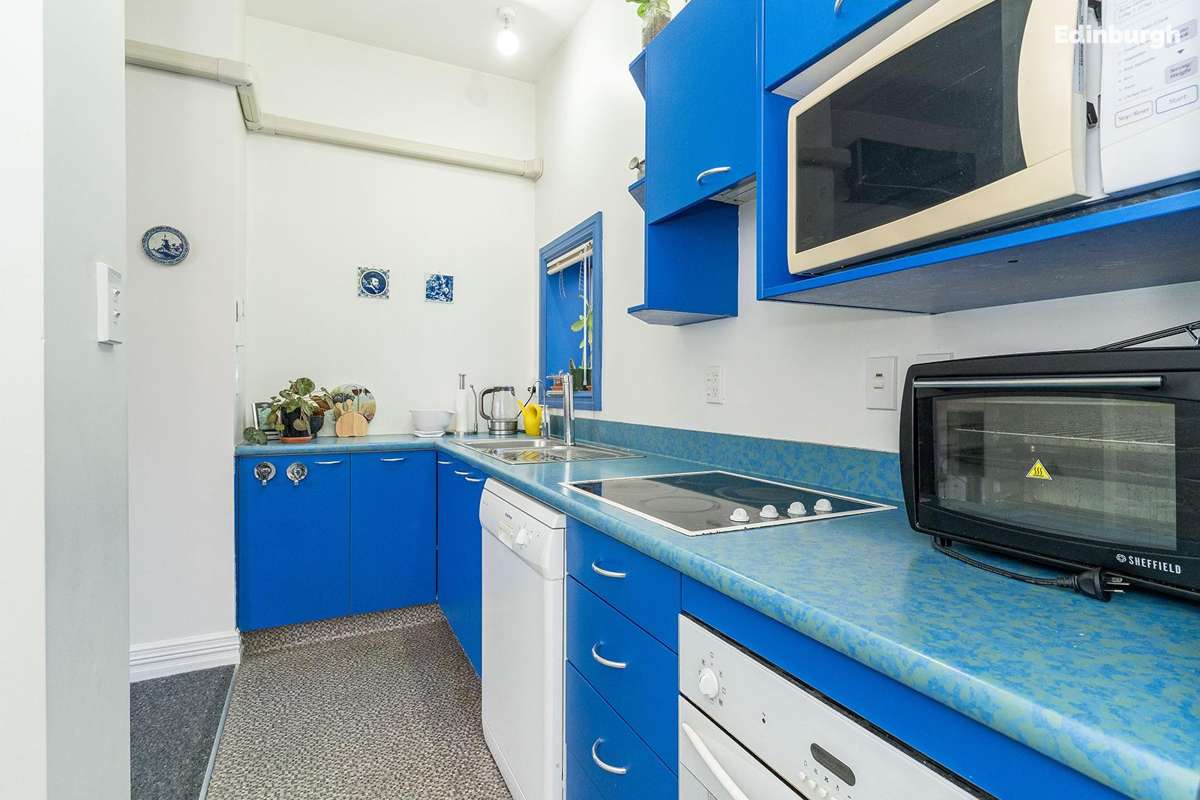 2/31 Dowling Street_3