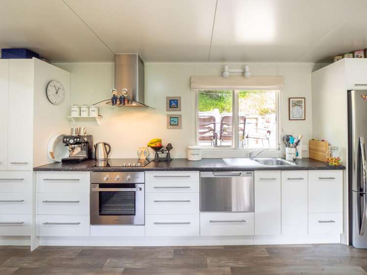 8 Rue Cachalot Akaroa_8