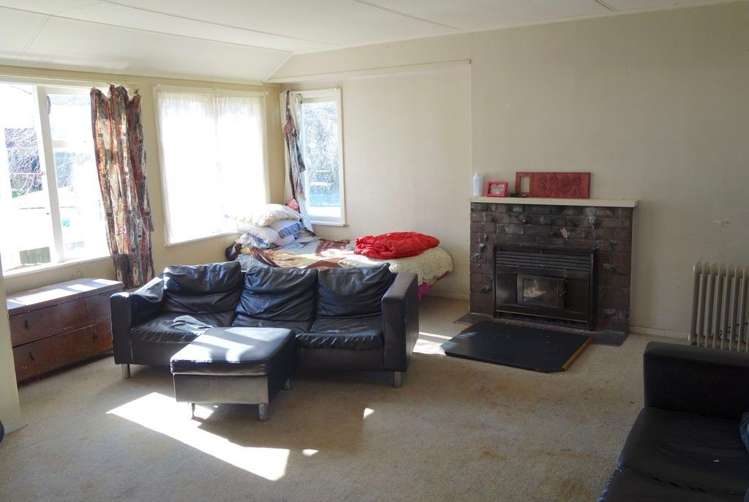 27 Tennyson Road Enderley_6