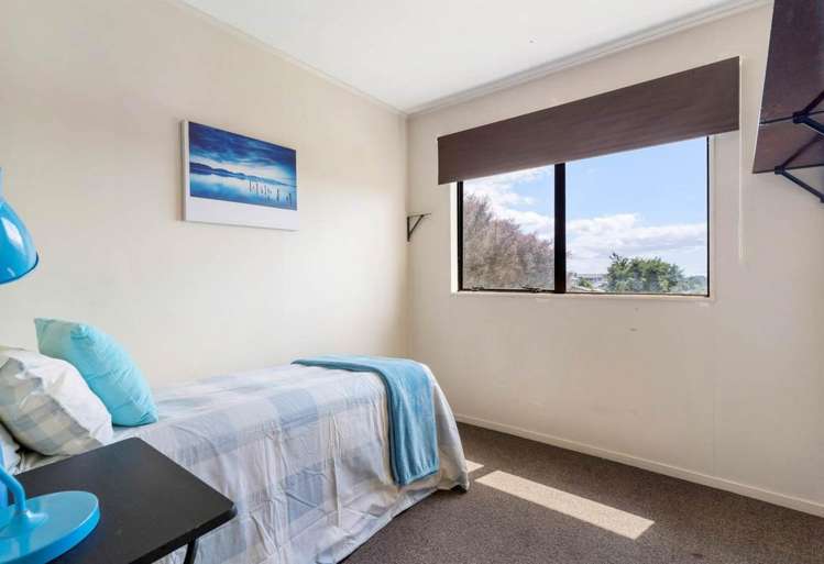 179 Solar Road Glen Eden_7