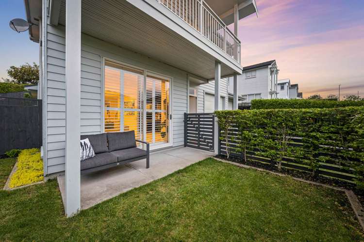 59 Mackay Drive Greenhithe_13