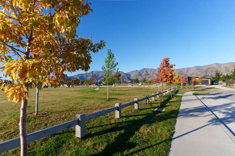 7 Dingle Street Lake Hawea_14