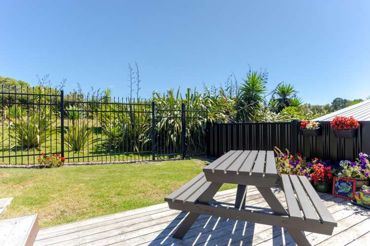 18 Pleasant Way Matakatia_25