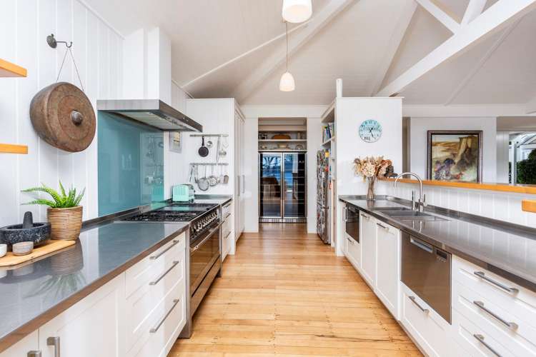 24 Hamana Street Narrow Neck_21