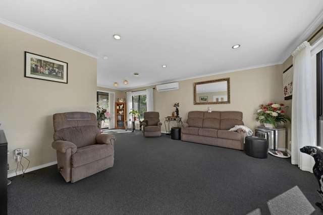 27 Awaroa Stream Drive Waiuku_4