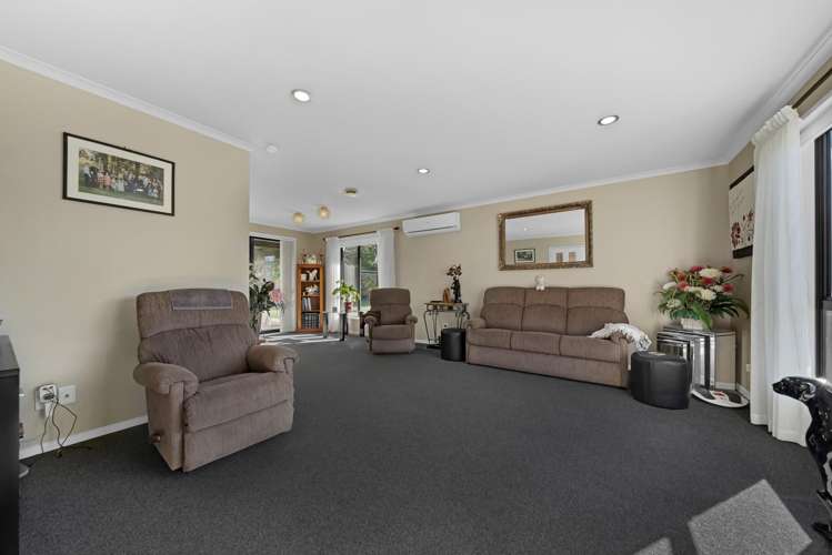 27 Awaroa Stream Drive Waiuku_3