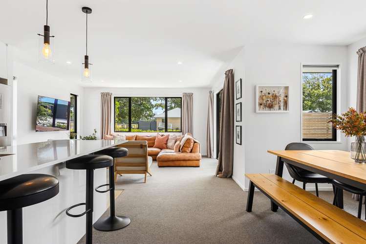 1 Stonyer Street Woodend_7