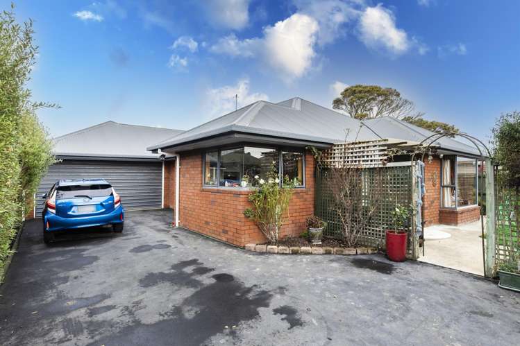 2/14 Farquhars Road_0