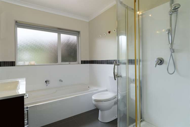 120 Waterside Drive Pyes Pa_19