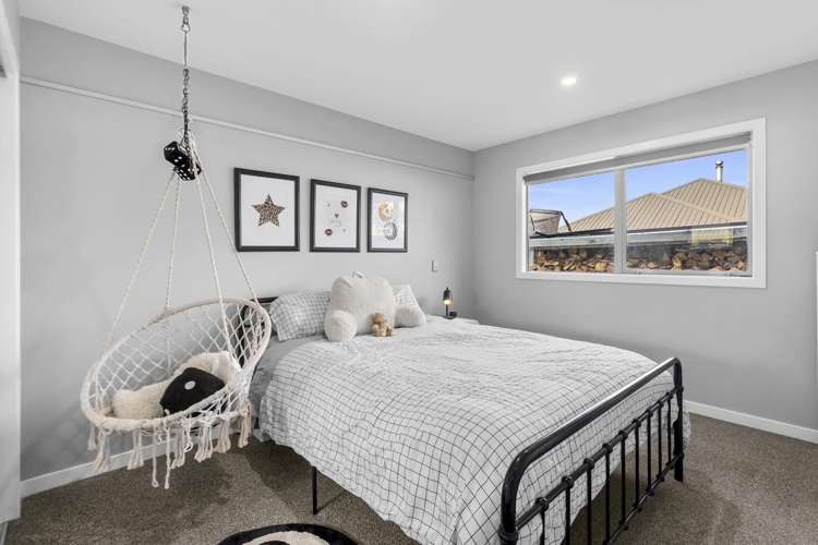 10 Snowberry Street Albert Town_13