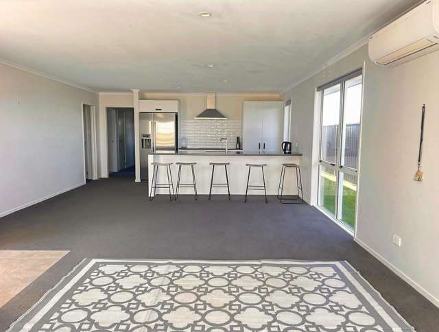 16 Empire Crescent Papamoa_1