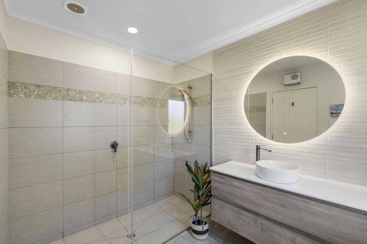 9 Adian Way Loburn_13