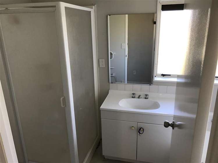 33 Bernina Place Manurewa_4