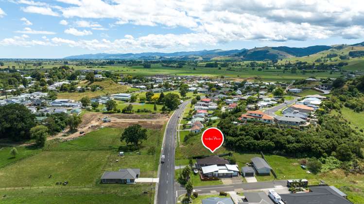86 Norwood Road Paeroa_16