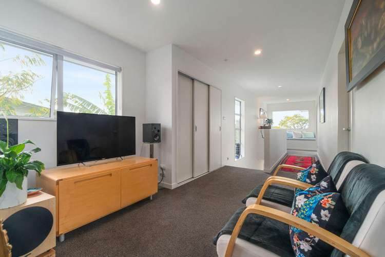 17 Spinnaker Drive Te Atatu Peninsula_11