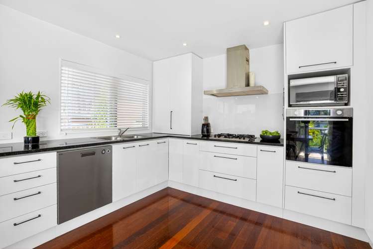 8A Tipau Street Torbay_9