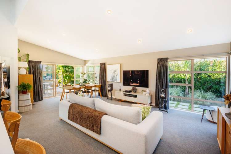 165 Pacific Drive Fitzherbert_9