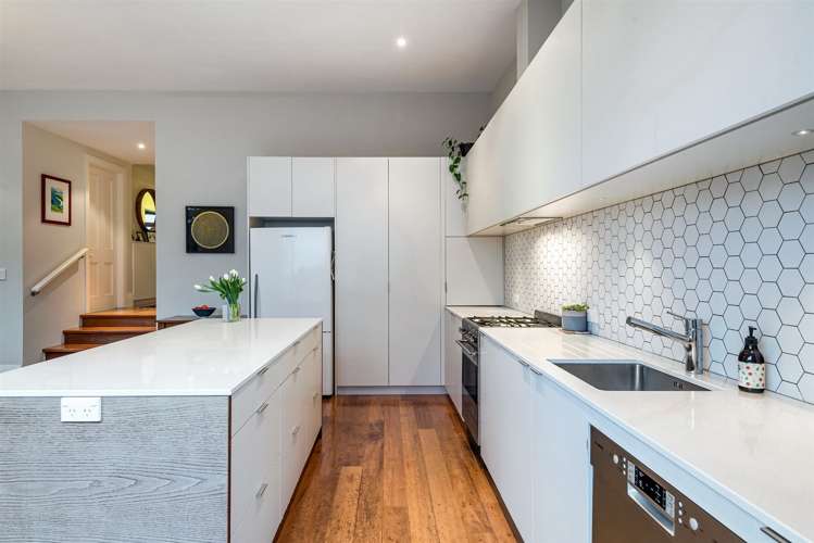 10 Egremont Street Belmont_8