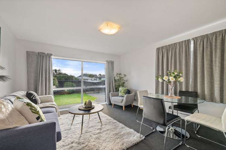1/6 Randolph Street Woolston_2