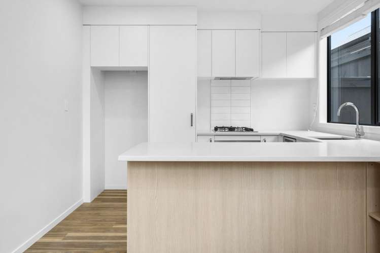 2/1 Fuchsia Avenue 1136_3