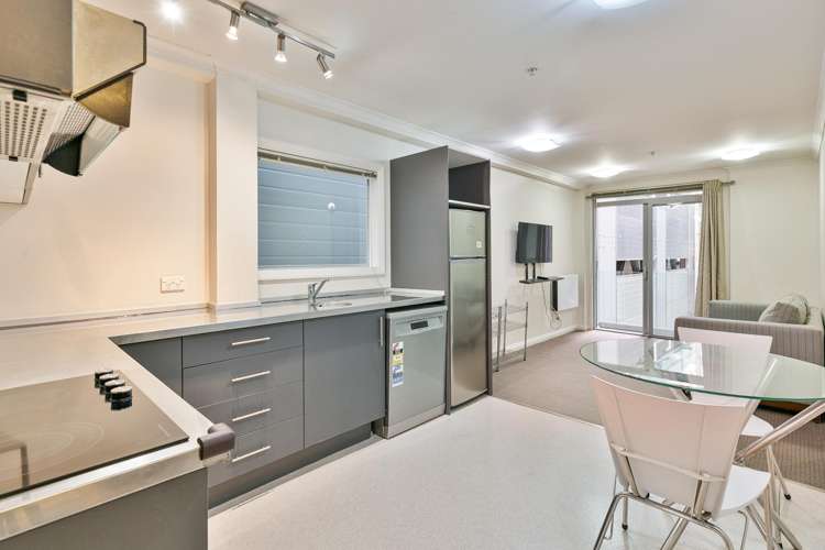 409/15 Holland Street_4