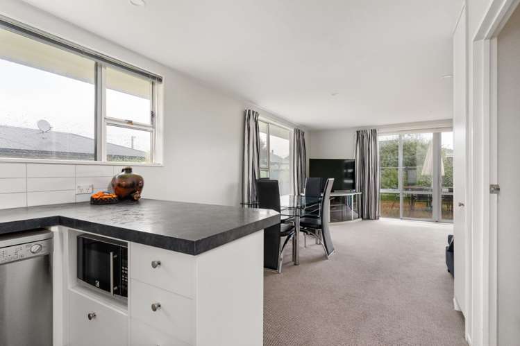 2/18 School Road Halswell_7