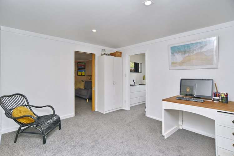 9 South Crescent Amberley_10