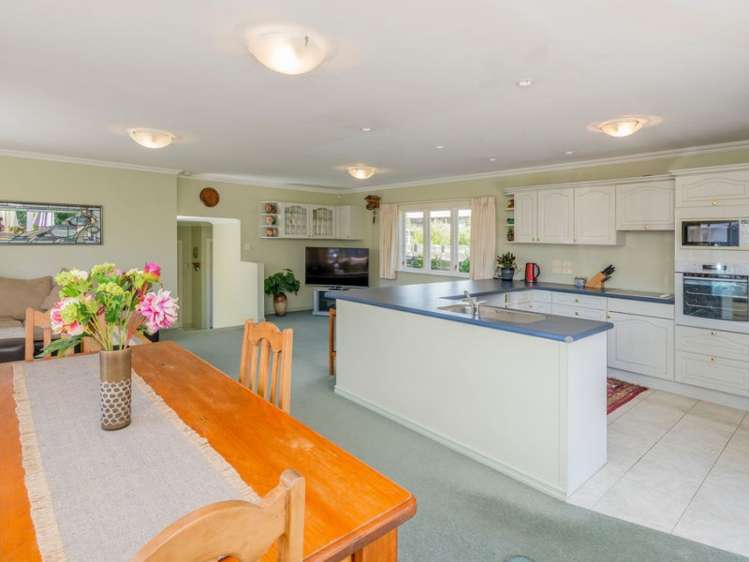 49 Waimea Road Waikanae Beach_5