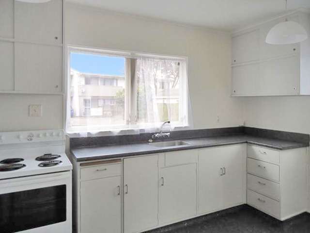 6/174 Kings Crescent 2652_2