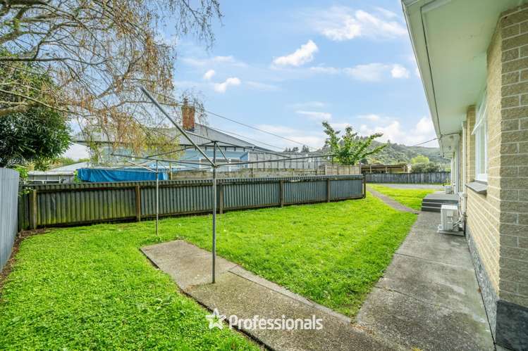 10a and b Poole Crescent Wainuiomata_5