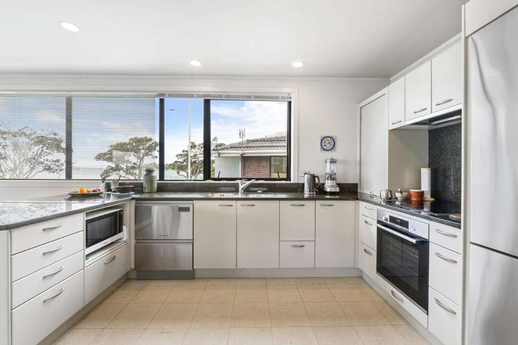 2/195 Tamaki Drive Kohimarama_14