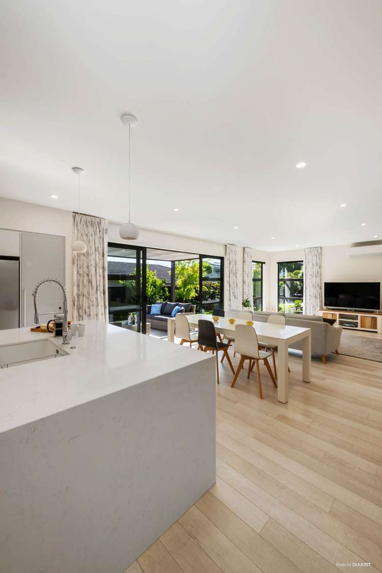 10 Lydiard Place Beachlands_9