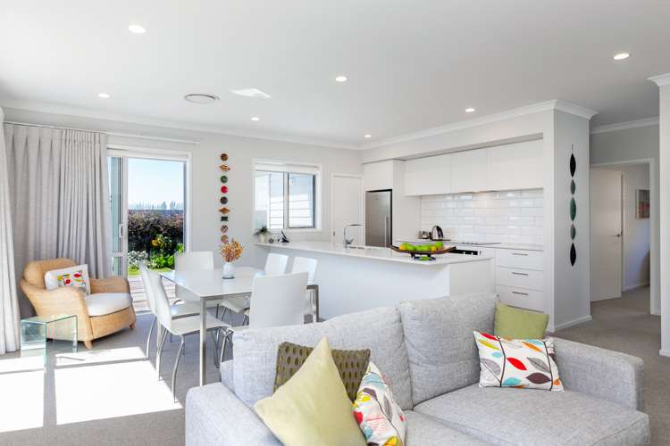 24 Ara Drive Redwoodtown_5