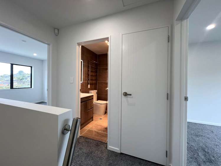 2/16 Reynella Drive Massey_7