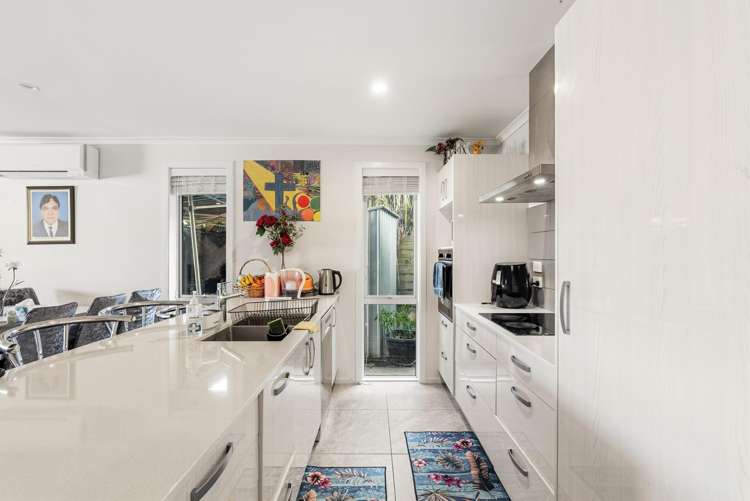 10 Stable Way Brookfield_9