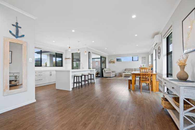 8 Lanyard Place One Tree Point_0