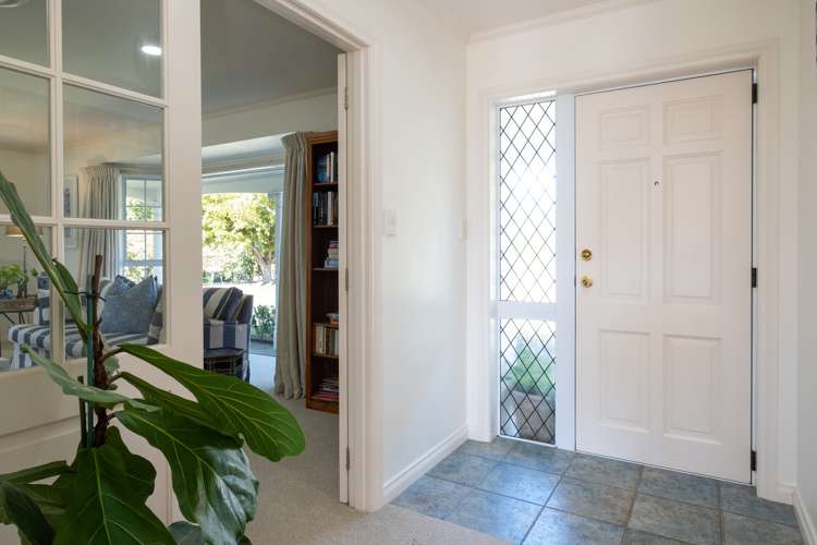 2 Woodford Heights Havelock North_17