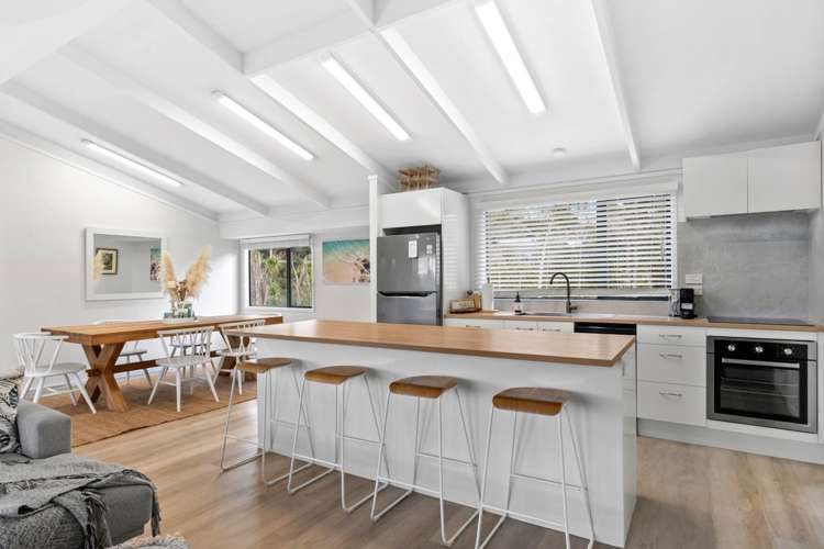 1951 Cove Road Mangawhai_46