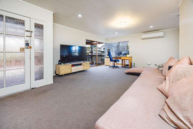 14 Charntay Avenue Clover Park_4