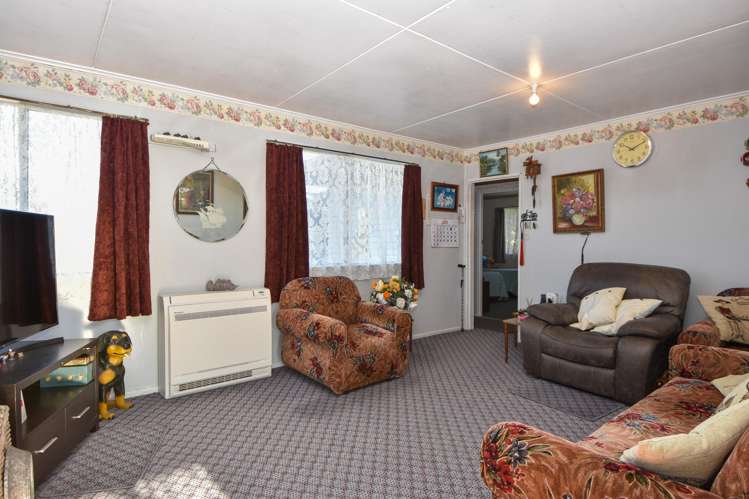 237A High Street North_4
